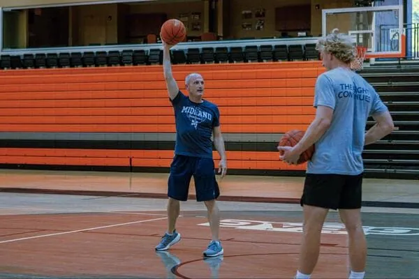 The No-Nonsense Way of Scoring More Points In the Paint