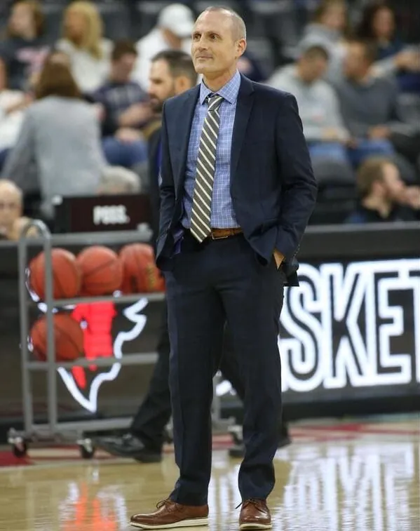 The No-Nonsense Way of Scoring More Points In the Paint